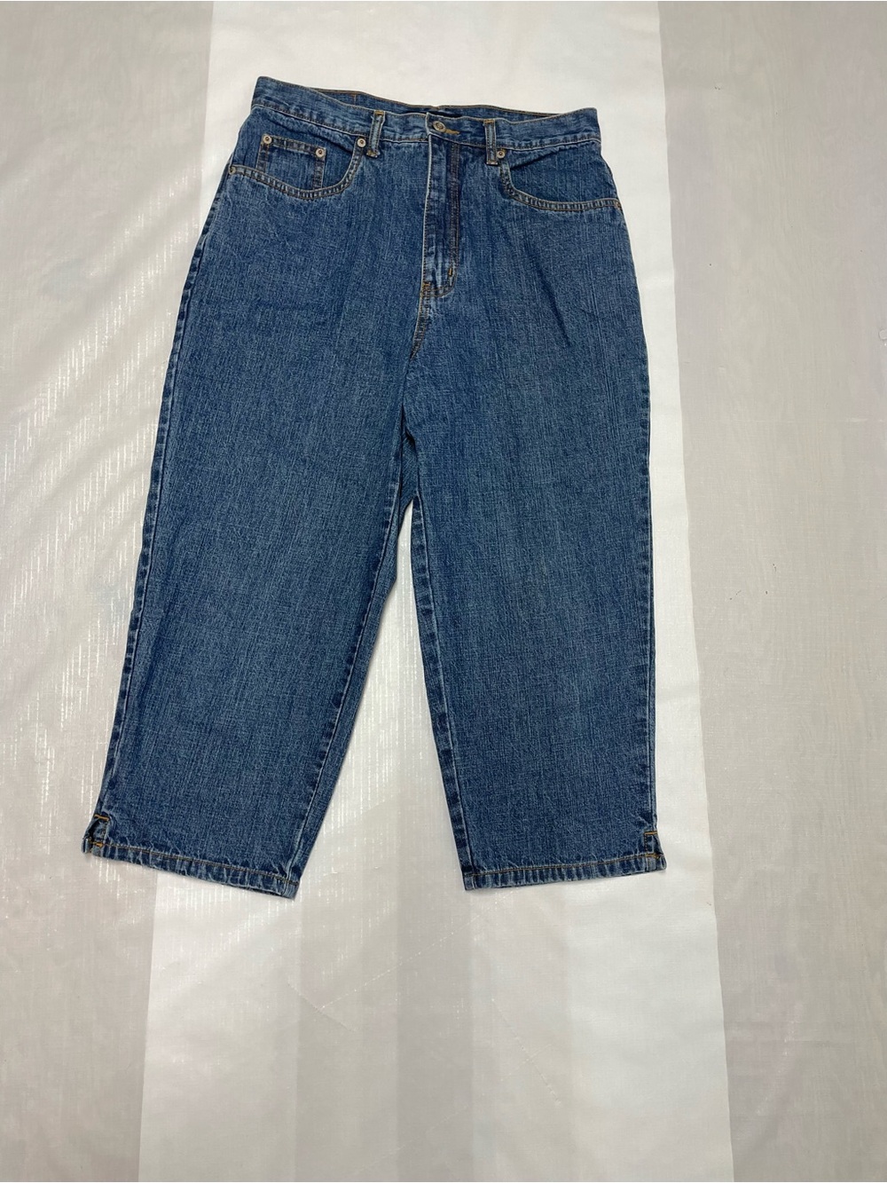 Halston Heritage Cropped Denim Capri Pants - Blue